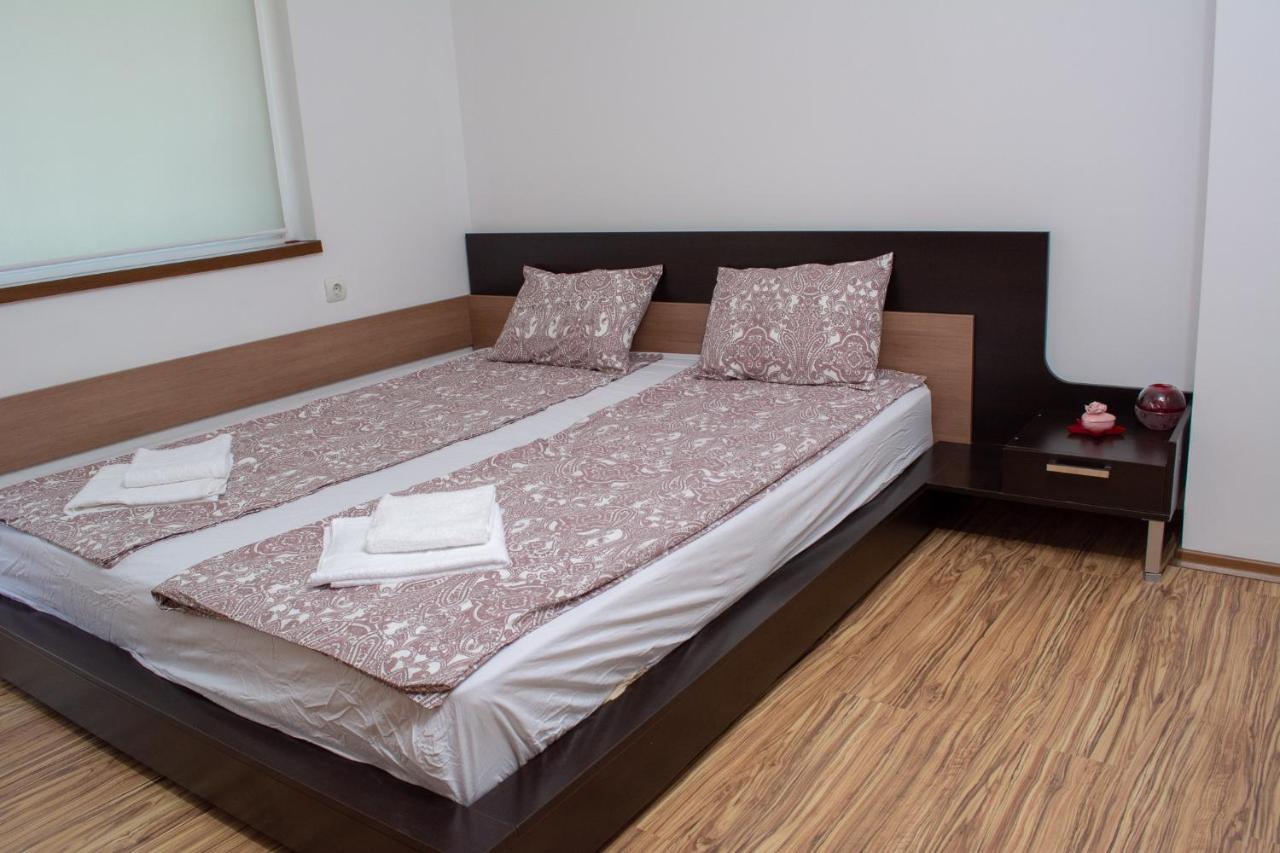 Central Apartment Mountain View Karlovo Exterior foto